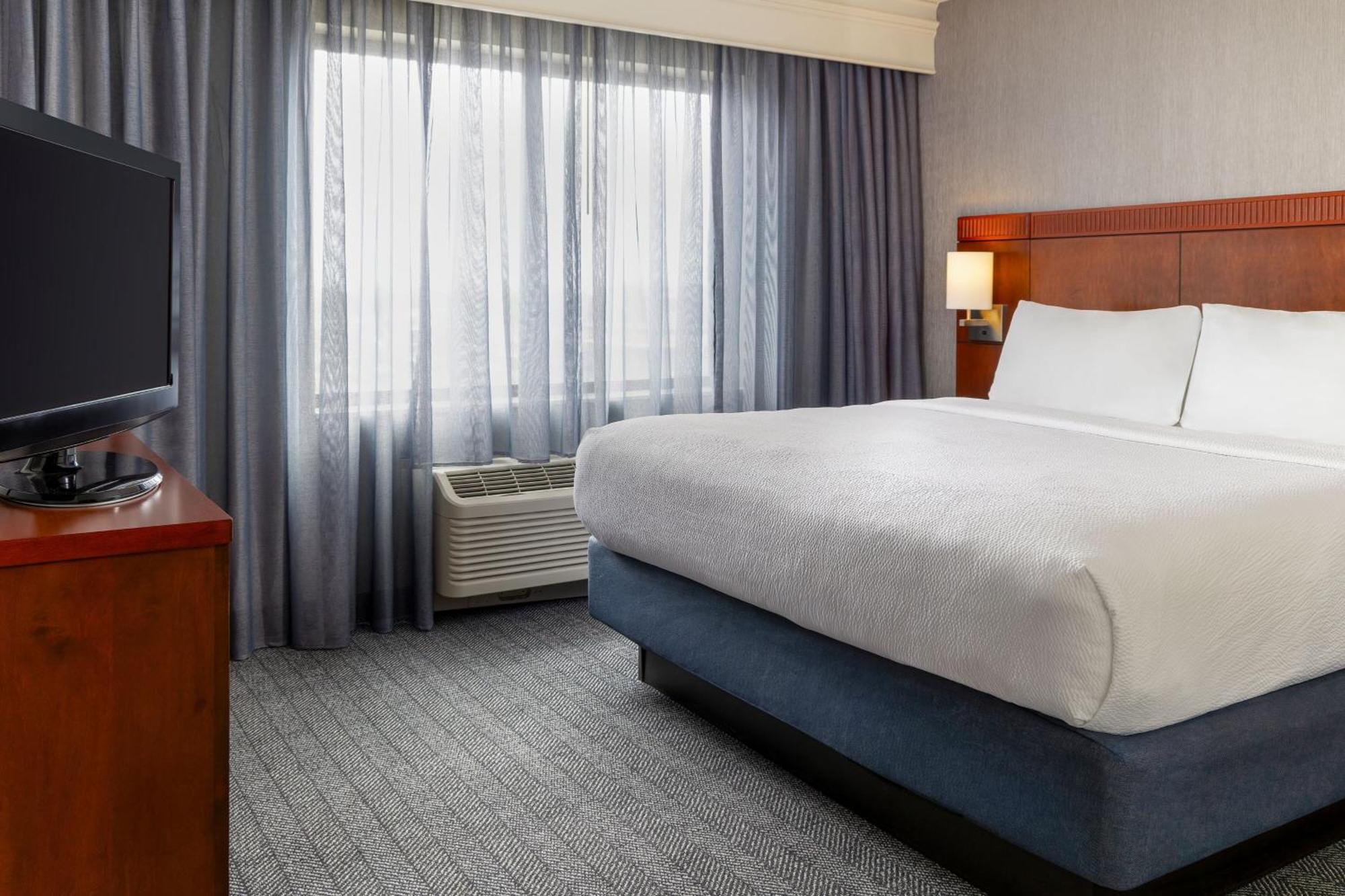 Courtyard By Marriott Ontario Rancho Cucamonga Otel Dış mekan fotoğraf