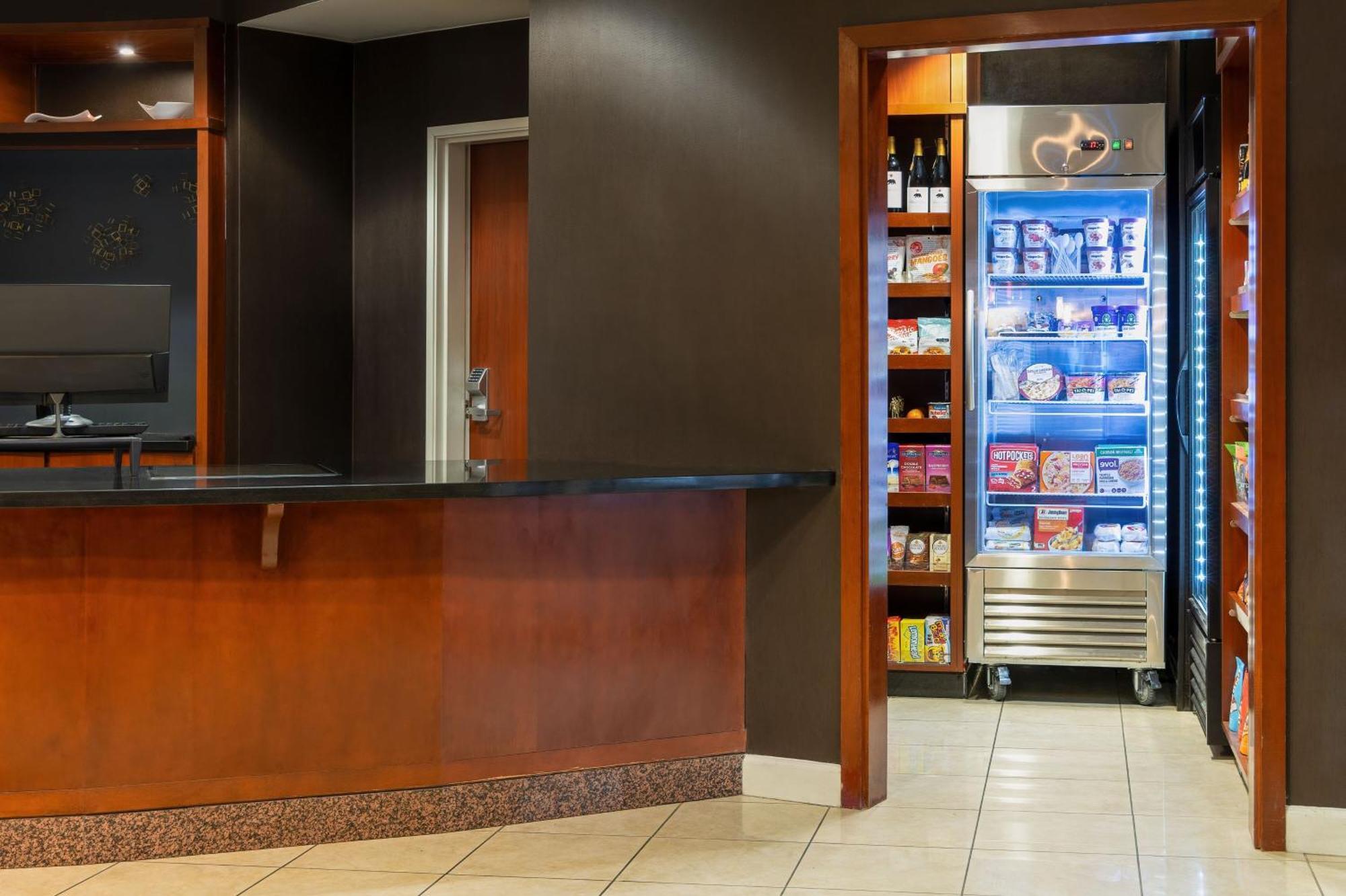 Courtyard By Marriott Ontario Rancho Cucamonga Otel Dış mekan fotoğraf