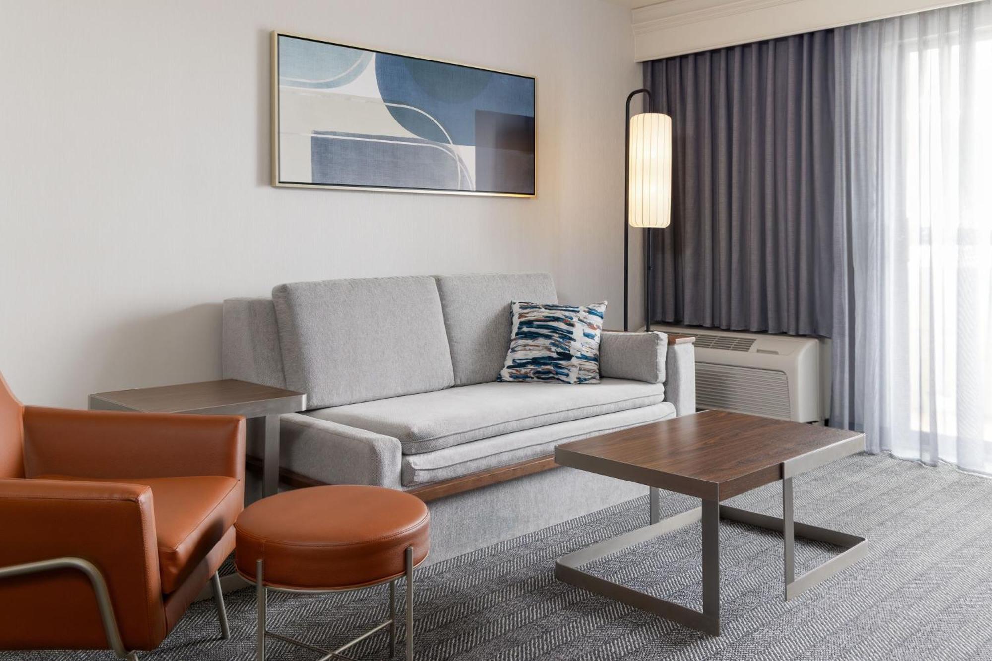 Courtyard By Marriott Ontario Rancho Cucamonga Otel Dış mekan fotoğraf