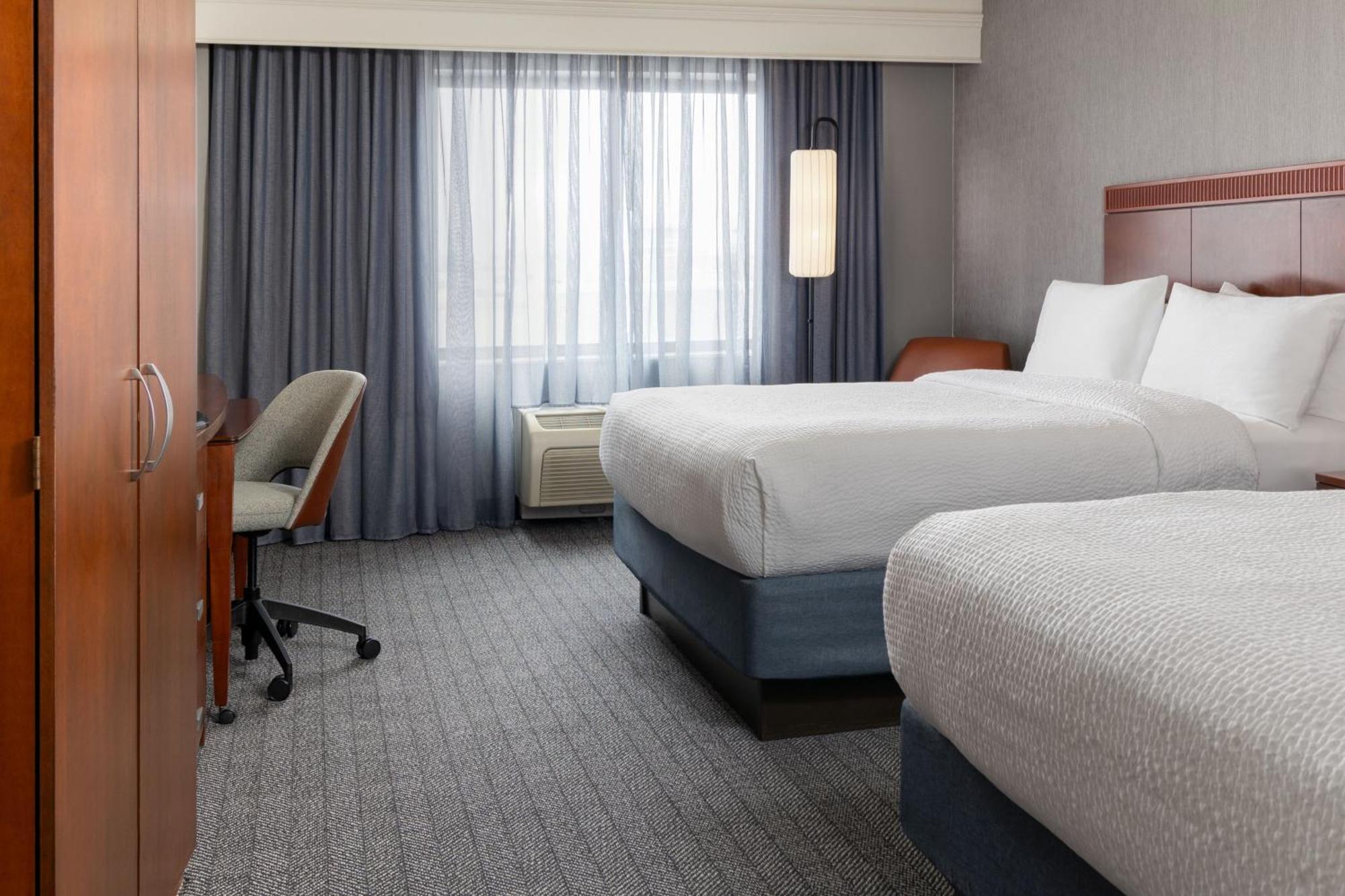 Courtyard By Marriott Ontario Rancho Cucamonga Otel Dış mekan fotoğraf