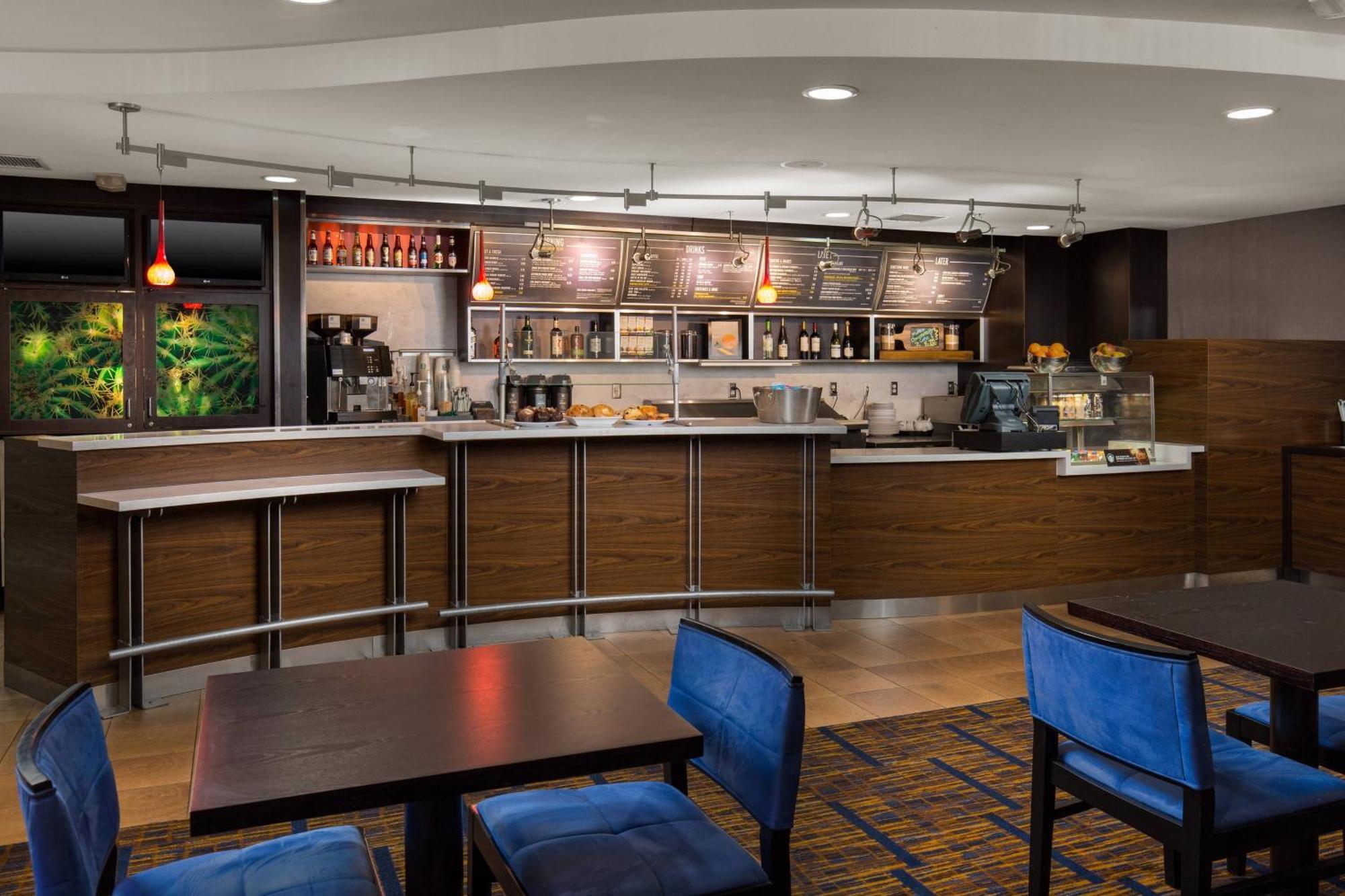 Courtyard By Marriott Ontario Rancho Cucamonga Otel Dış mekan fotoğraf