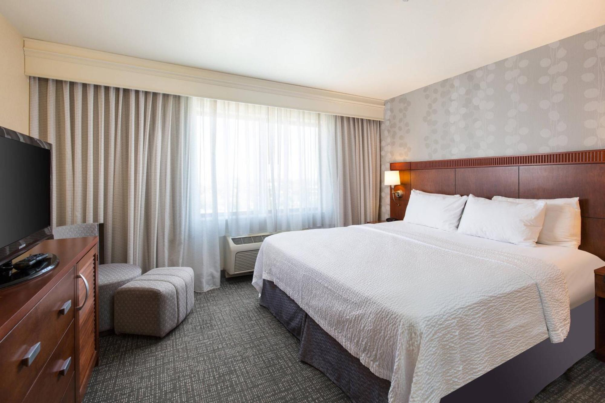 Courtyard By Marriott Ontario Rancho Cucamonga Otel Dış mekan fotoğraf