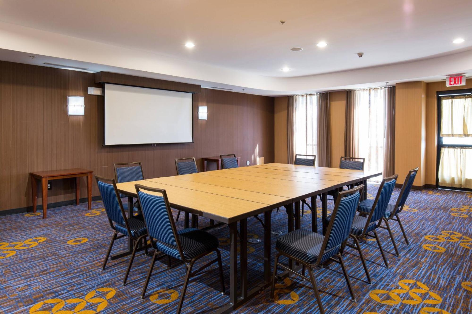 Courtyard By Marriott Ontario Rancho Cucamonga Otel Dış mekan fotoğraf