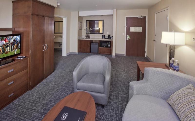 Courtyard By Marriott Ontario Rancho Cucamonga Otel Dış mekan fotoğraf