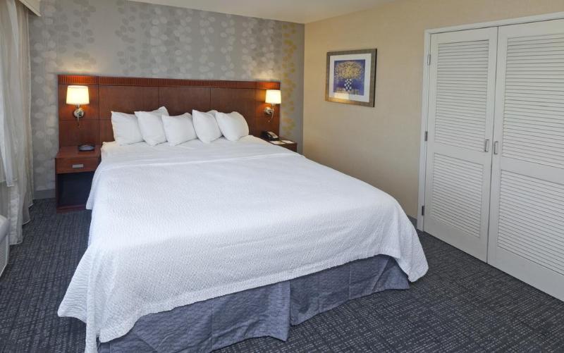 Courtyard By Marriott Ontario Rancho Cucamonga Otel Dış mekan fotoğraf